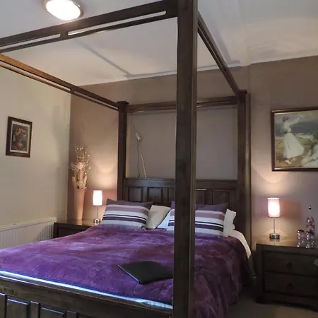 Bed & Breakfast The Gables St Austell